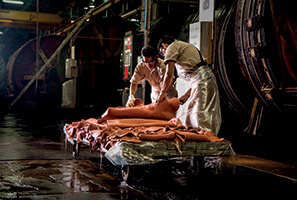 Chahin taking leather from the drum